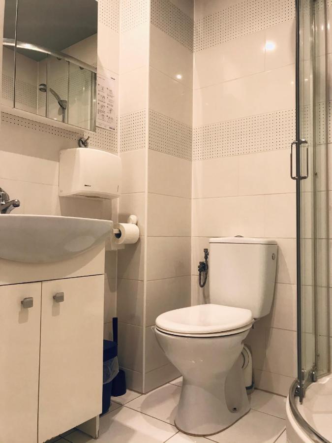 Planty Hostel Krakow Bagian luar foto